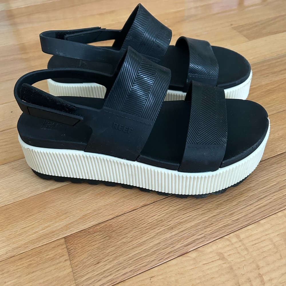 Reef Women’s Black and Ivory Platform Sandals